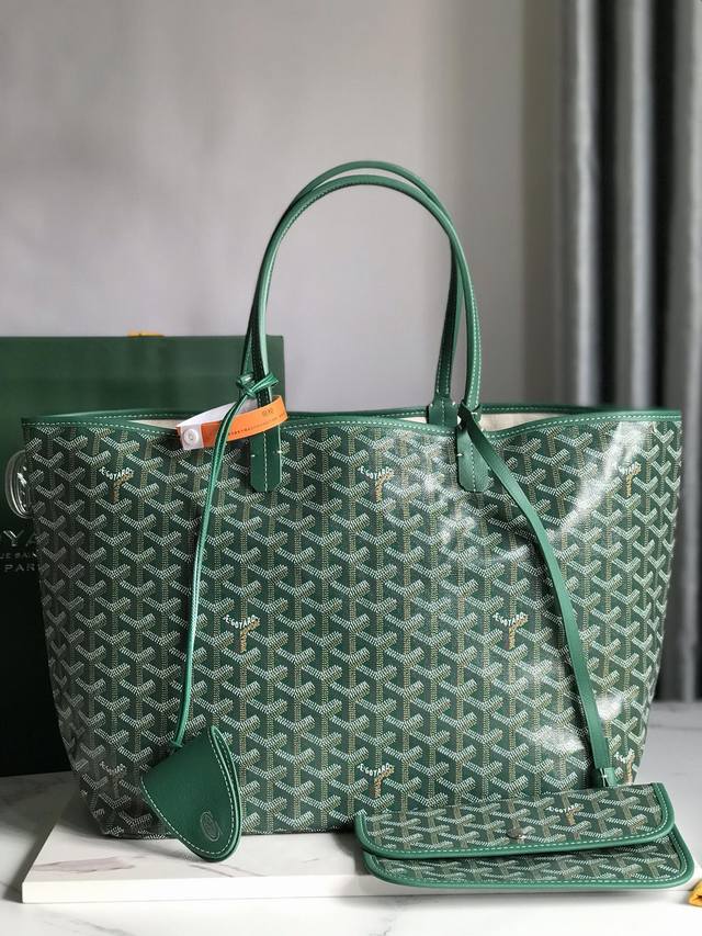 authentic, medium size Goyard has been researching and improving for many times