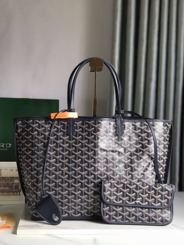 Genuine Reversible Anjou double-sided tote small size is made of imported first