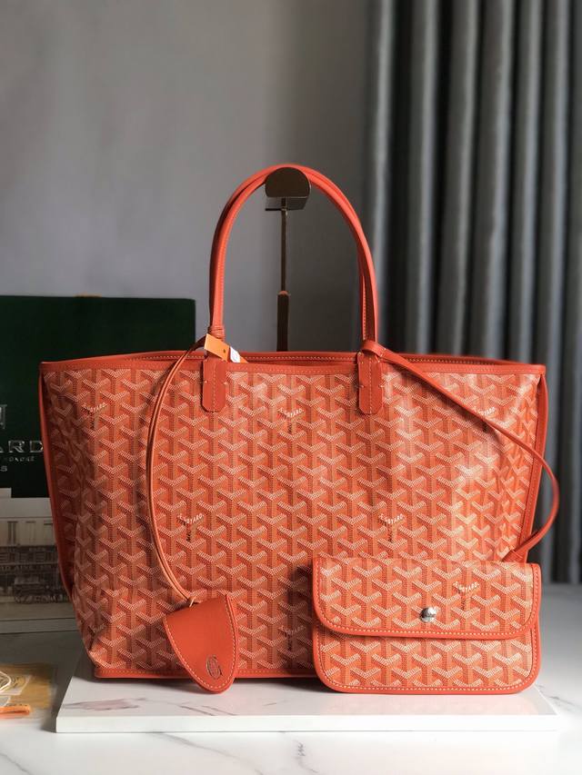 Genuine Reversible Anjou double-sided tote small size is made of imported first