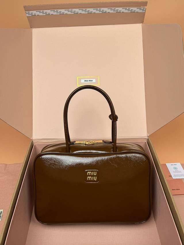 Original leather, with picture packaging Premium hardware original leather Beau