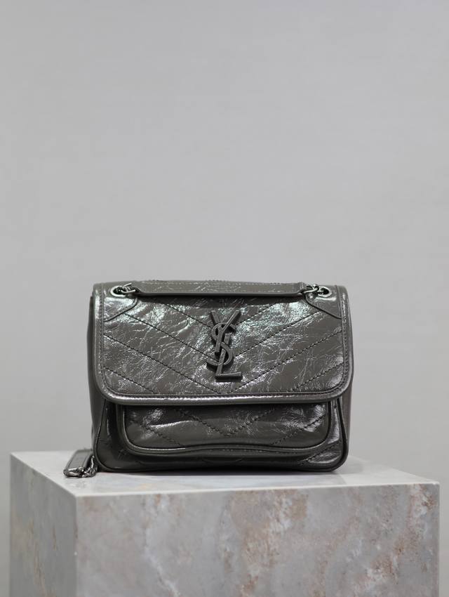 Genuine Dark gray wax leather 22cm Niki counter synchronized new version! The r