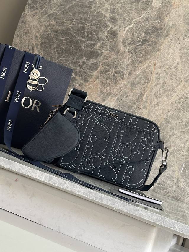 Authentic, high version Top original This three-piece saddle bag is eye-catching