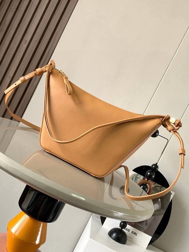 Original leather Popular Hammockhobo handbag new style hammock bag underarm bag,