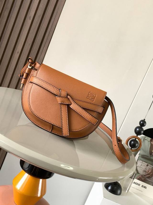 Original leather The popular mini 21Cm new saddle bag Gate Duel handbag gives Ga
