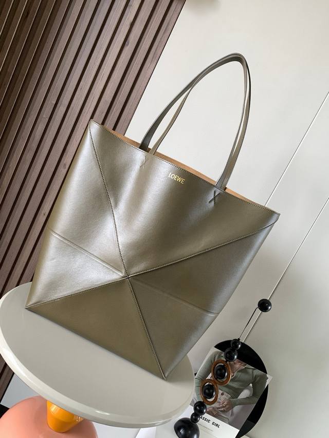 Original leather Large new shiny cow leather shopping bag Puzzle Fold handbag la