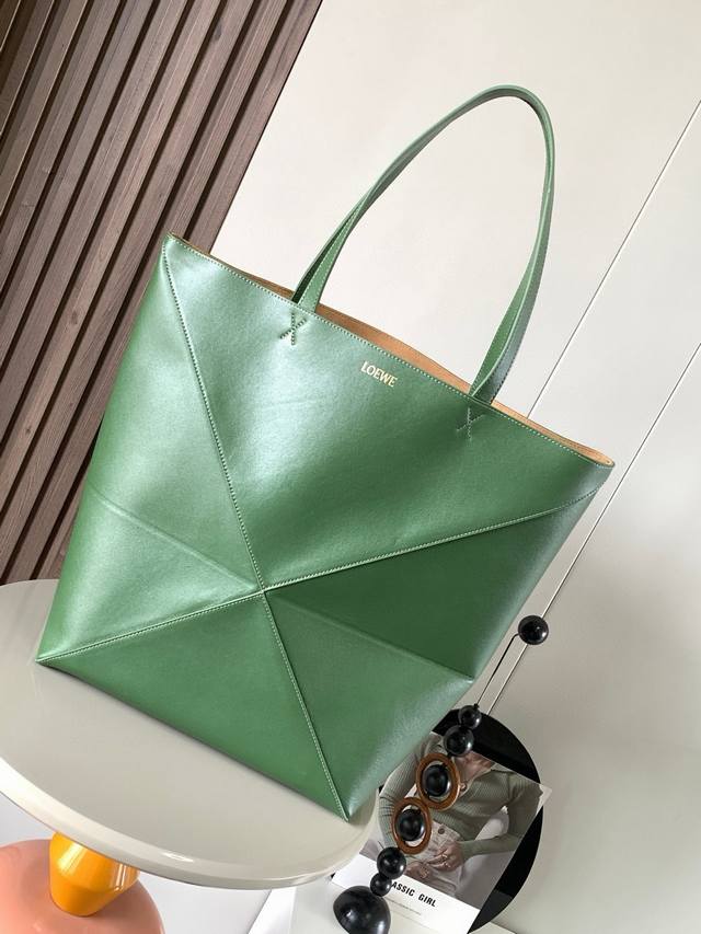 Original leather Large new shiny cow leather shopping bag Puzzle Fold handbag la