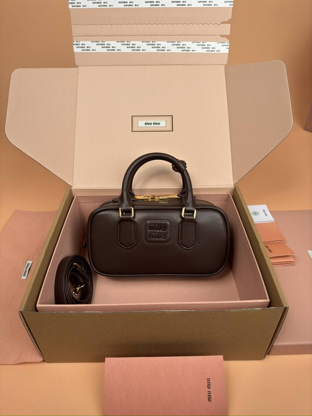 Original leather, with picture packaging Premium hardware original leather Arcad