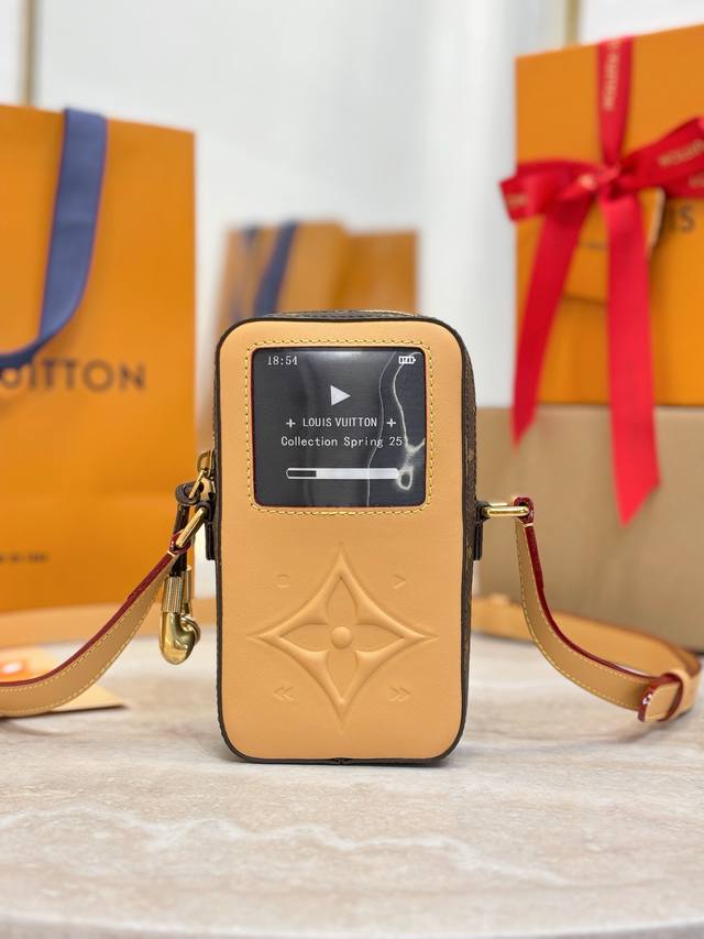 Music Player Wearable Wallet M14063 The Music Player Wearable Wallet combines co