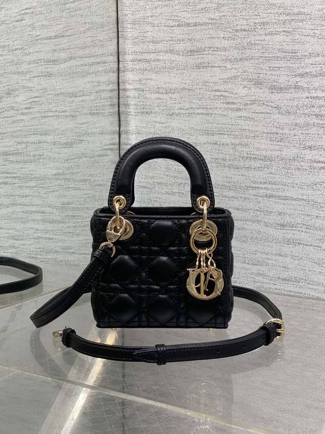 Original factory with full set of original packaging Black Sheep Gold Spot Lady