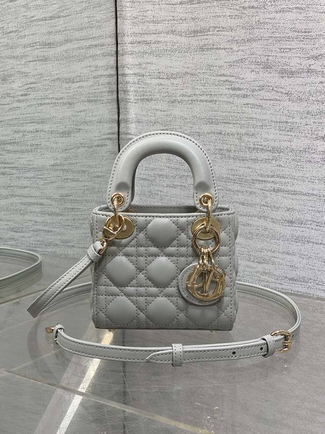 Original factory with full set of original packaging Cloudy gray in stock Lady'