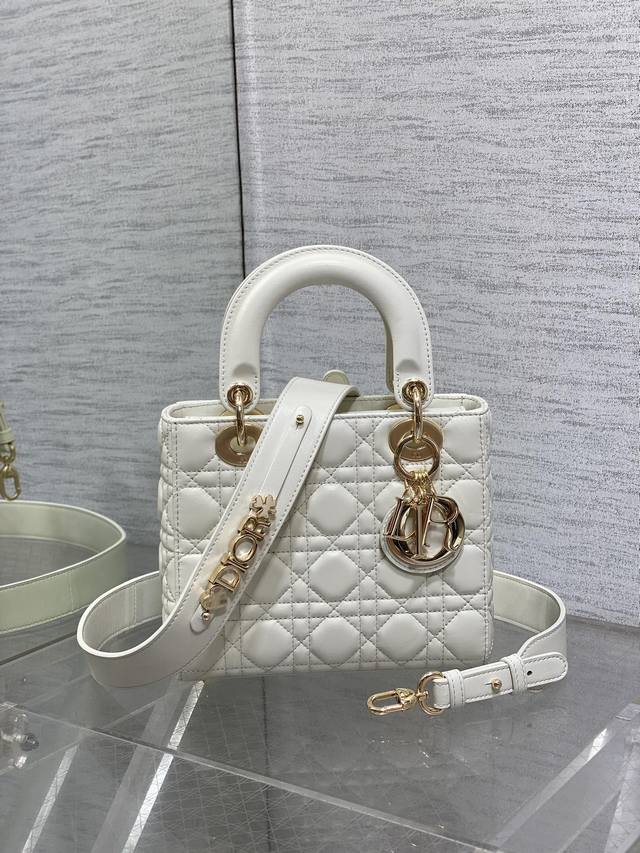 Original factory with full set of original packaging White spot Lady Princess D