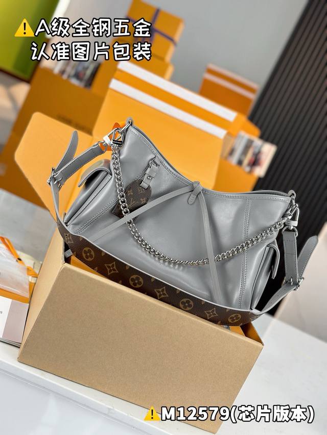 Superior Mb original leather Carryall Cargo small handbag Model: M12579 Material