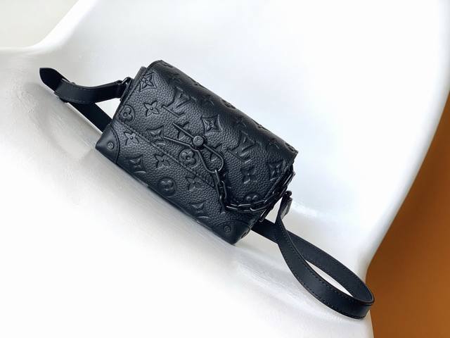 Price adjustment M81746 Top original Steamer mini handbag is Taurillon leather