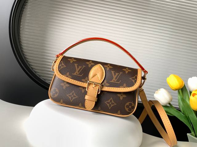 Dynamic code chip Top original enhanced version Nano Diane handbag Model: M8356