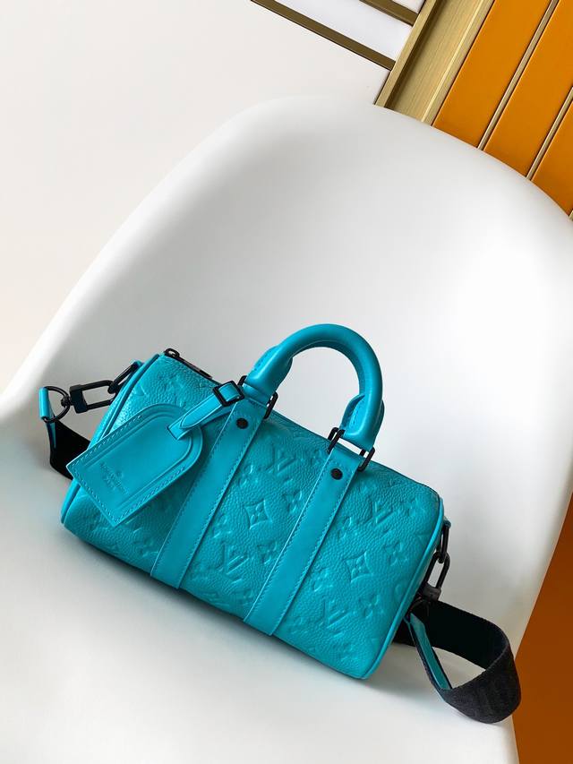 Dynamic chip Top original single home real shot M11996 Blue embossed Keepall se