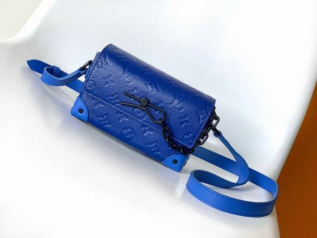 M81746BlackM82579BlueTop OriginalSteamer Mini Bag in Taurillon leather with embo