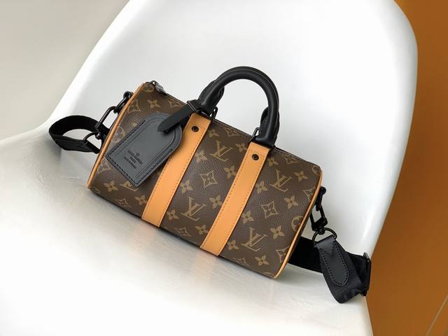 Top original single M46687 This Keepall 25 handbag is made of Monogram Eclipse
