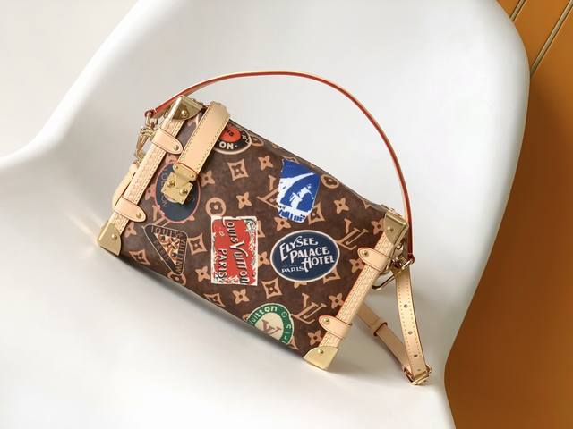 M47085 Top original Side Trunk Medium Bag elegantly debuted at the Spring/Summer