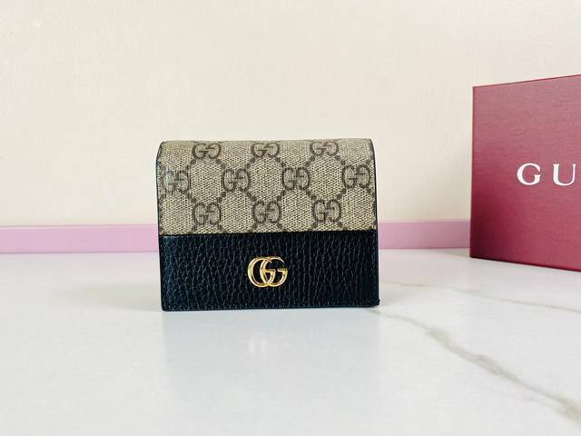 Top-grade original leather! With a full set of original green packaging, have y
