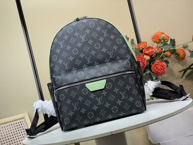 Top original replica exclusive real shot Discovery small backpack M25887 Black