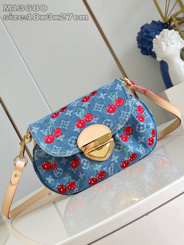 Factory Price P Top Original M13680 This Sunset bag is made of Monogram denim,