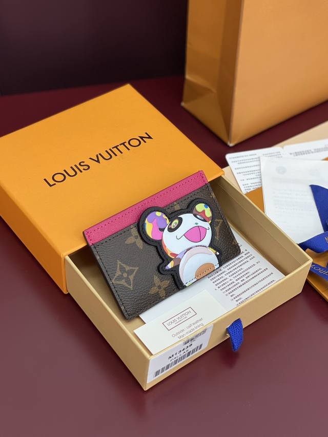 Factory Price P M13439 Bear! This card holder is from the Louis Vuitton x Takas
