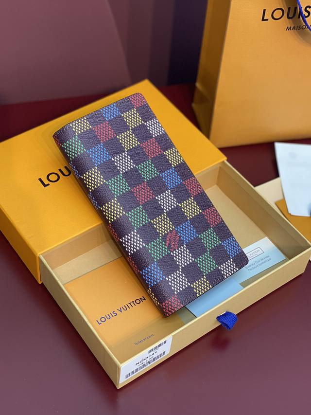 Factory Price P N00141 Long wallet! Brazza wallet! This iconic Brazza long wall