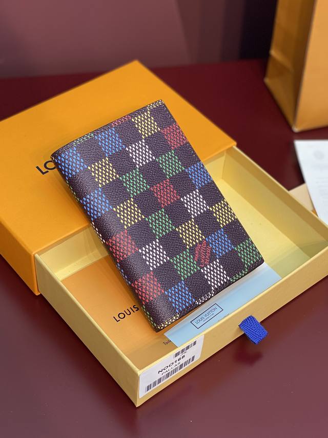 Factory Price P N00168 Passport Holder! This classic brand passport holder is m
