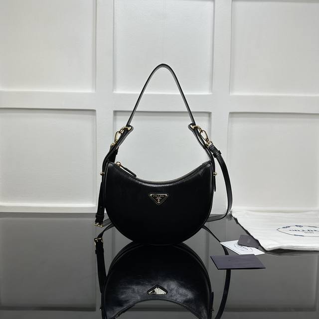Prada new counter quality, top-grade original leather, original hardware, real s