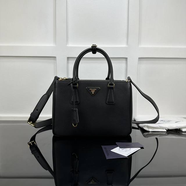 Prada new counter quality, top-grade original leather, original hardware, killer