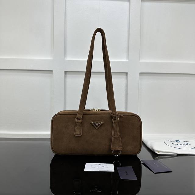 Prada new counter quality, top-grade original leather, original hardware, real s