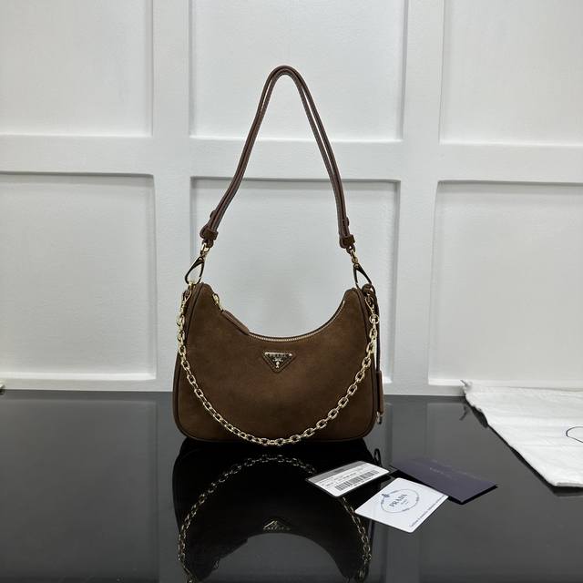 Prada new counter quality, top-grade original leather, original hardware, real s