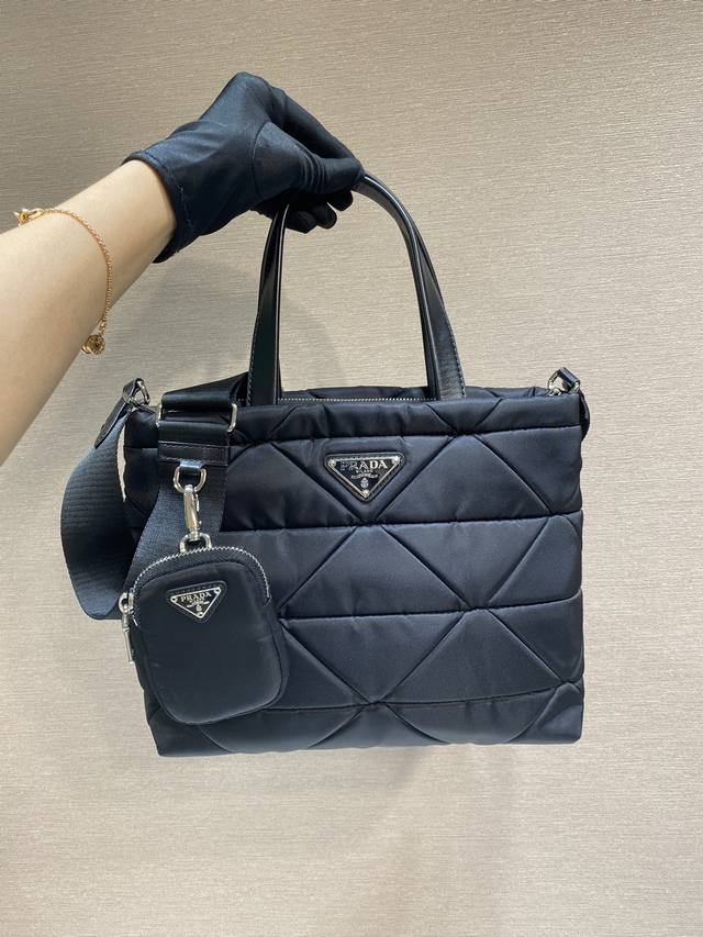 Special Edition Tote Bag 3 in 1 1Bg380 This System Tote Bag comes with two leat