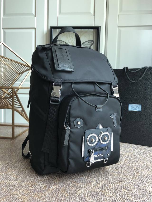 P new backpack, 2Vz135 robot, original goods, imported parachute fabric + unique