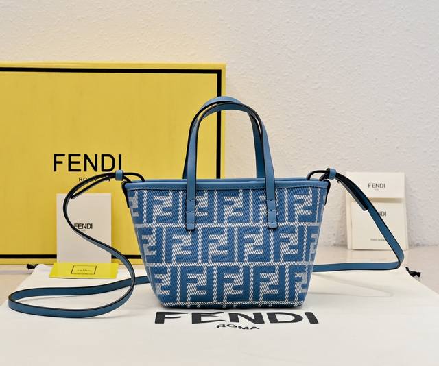 The latest denim jacquard Roll mini basket, imported calfskin with blue monogra