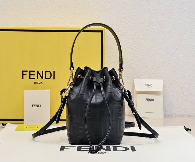 original Fendi Mini Bucket Small and exquisite, but with such a large capacity
