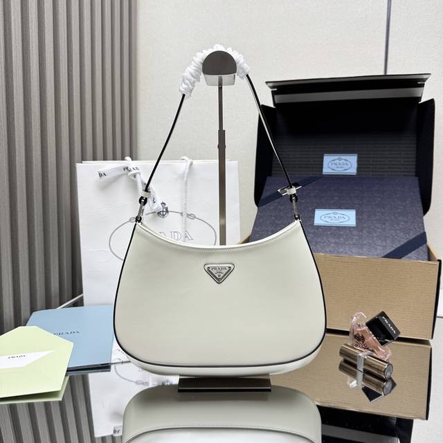 The latest model of the top original P counter women's underarm bag 1Bc499 has