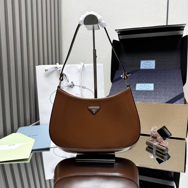 The latest model of the top original P counter women's underarm bag 1Bc499 has