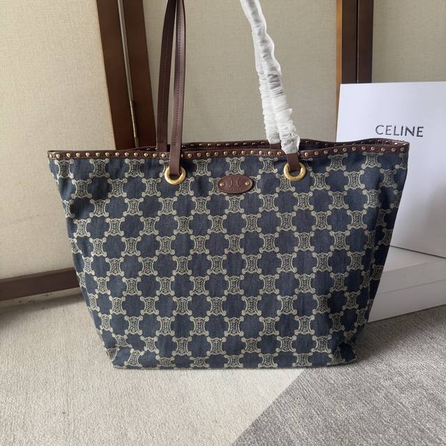 Celine The latest vintage series Barcelona is extremely light and convenient Ver