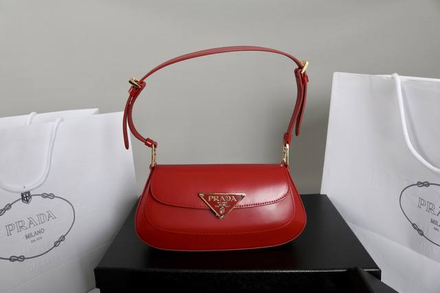 Running volume price Introduction: New double shoulder strap This double shoulde