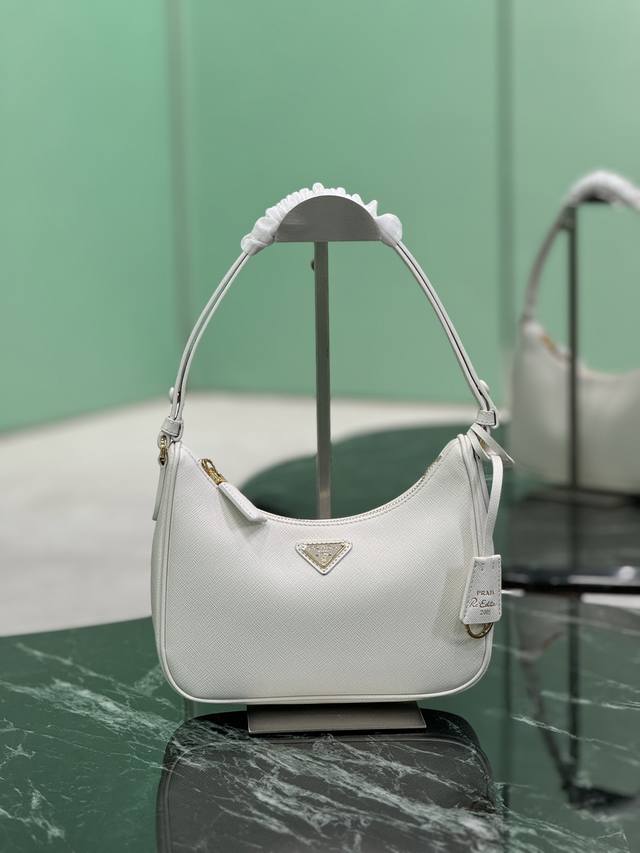 Hobo full leather underarm bag Hobo series, made of Italian imported cross grain