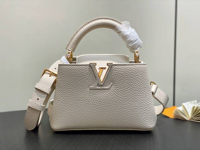 Factory Price P Top Original M24545 Beige Full Leather Cap Na Ying Series Capuc