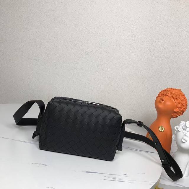 Bv The latest men's shoulder bag, original quality, official website, using top