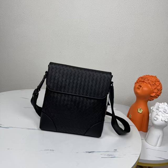 Bv The latest men's shoulder bag, original quality, official website, using top