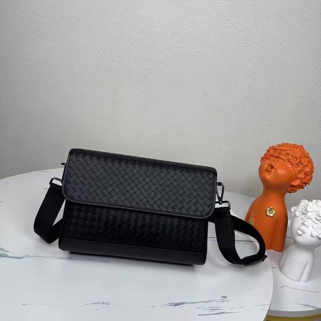 Bv The latest men's shoulder bag, original quality, official website, top waxed