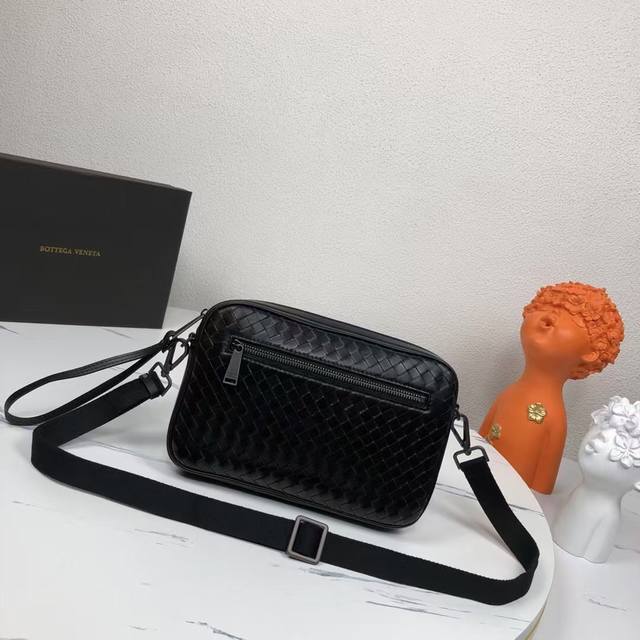 with box Bv new classic woven leather small messenger bag, crossbody and hand-h