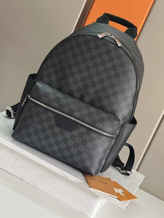 Top-grade original development, all-steel hardware This Discovery small backpac