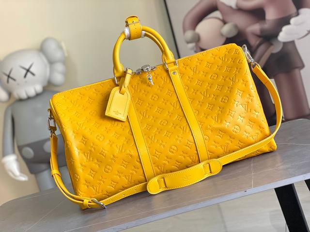 Adjusted price 23748 Yellow This Keepall Bandouli