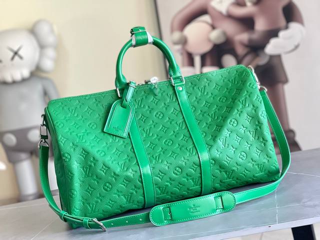 Adjusted price 23751 Green This Keepall Bandouli