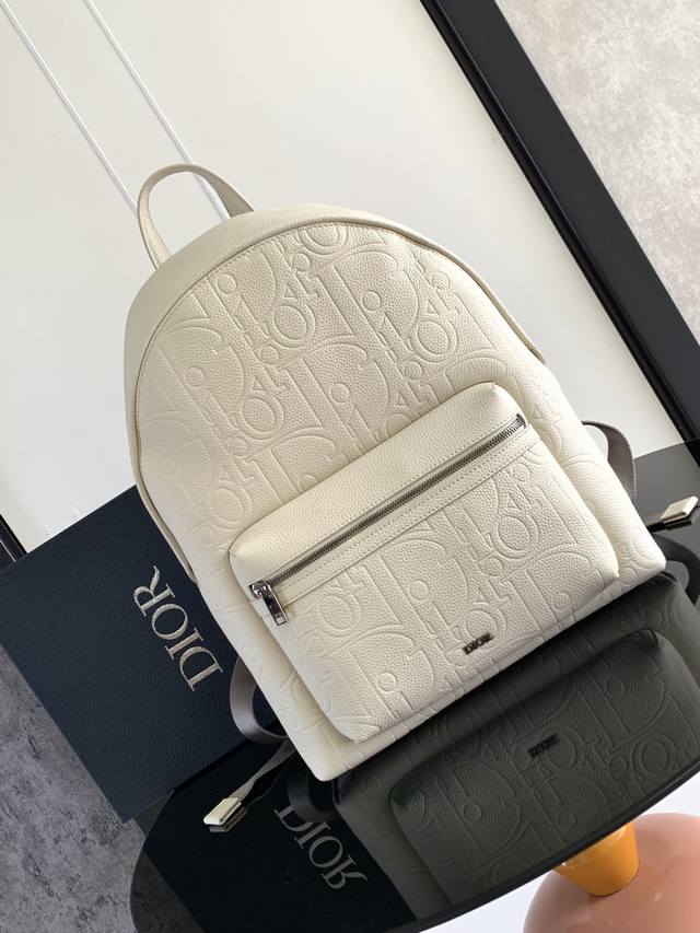 This Rider 2.0 backpack is a new version of Dior's classic item in the Fall 202